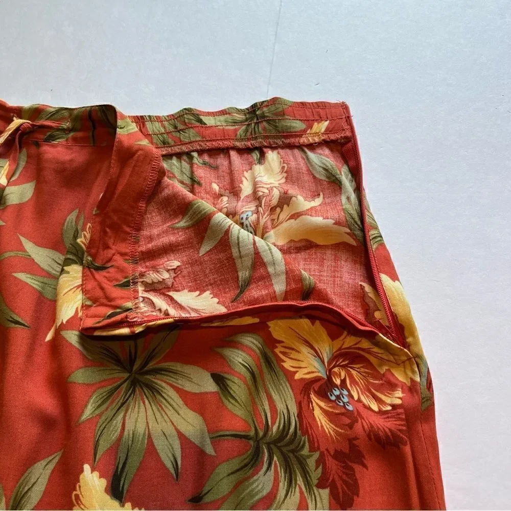 Sag Harbor Women's Skirt Beautiful Floral Size Large Burnt orange, sage & cream